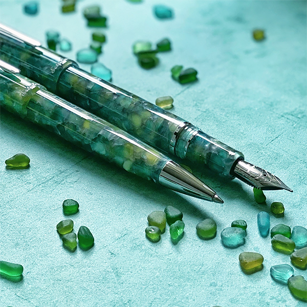 Esterbrook Estie Fountain Pen, Sea Glass Silver Esterbrook Estie Fountain Pen, Sea Glass Silver